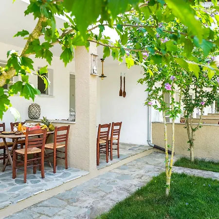 Апартамент Natura Bungalows-villa Лименас