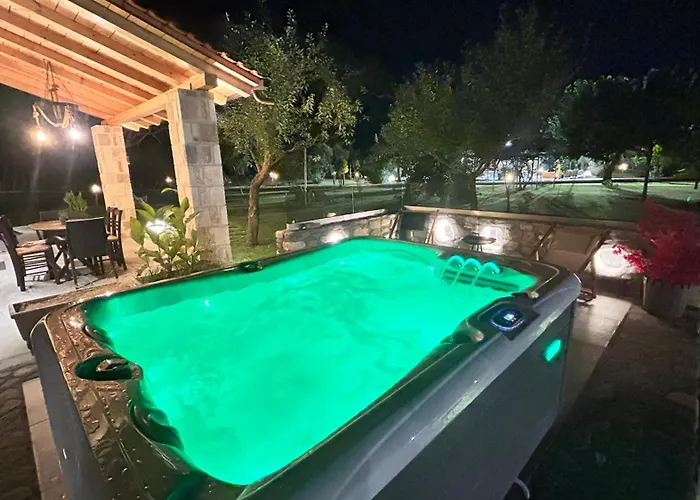 Natura Bungalows-villa * לימנאס