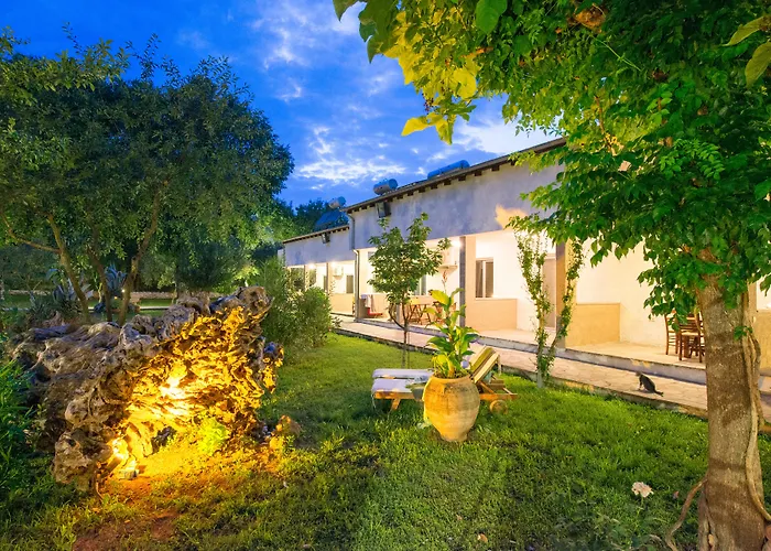 Natura Bungalows-villa לימנאס