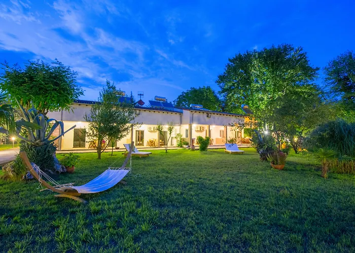 Natura Bungalows-villa לימנאס